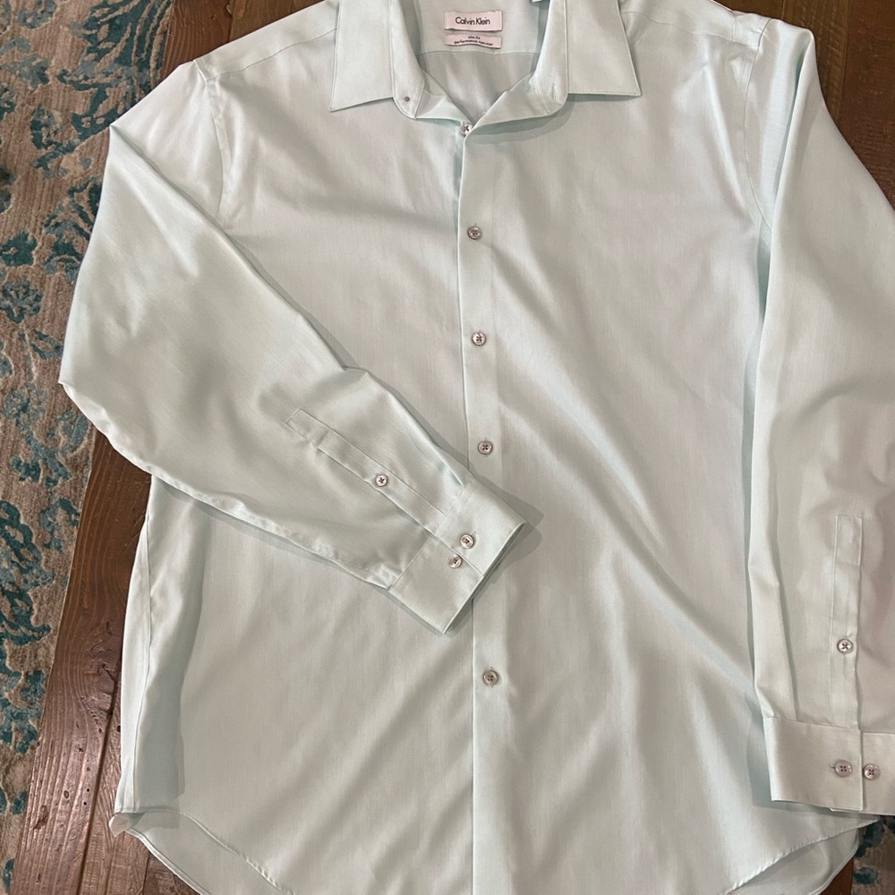 Calvin Klein Men's Soft Mint Dress Shirt
